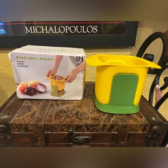 NIB Manual Vegetable Chopper & Slicer - Picture 5 of 8